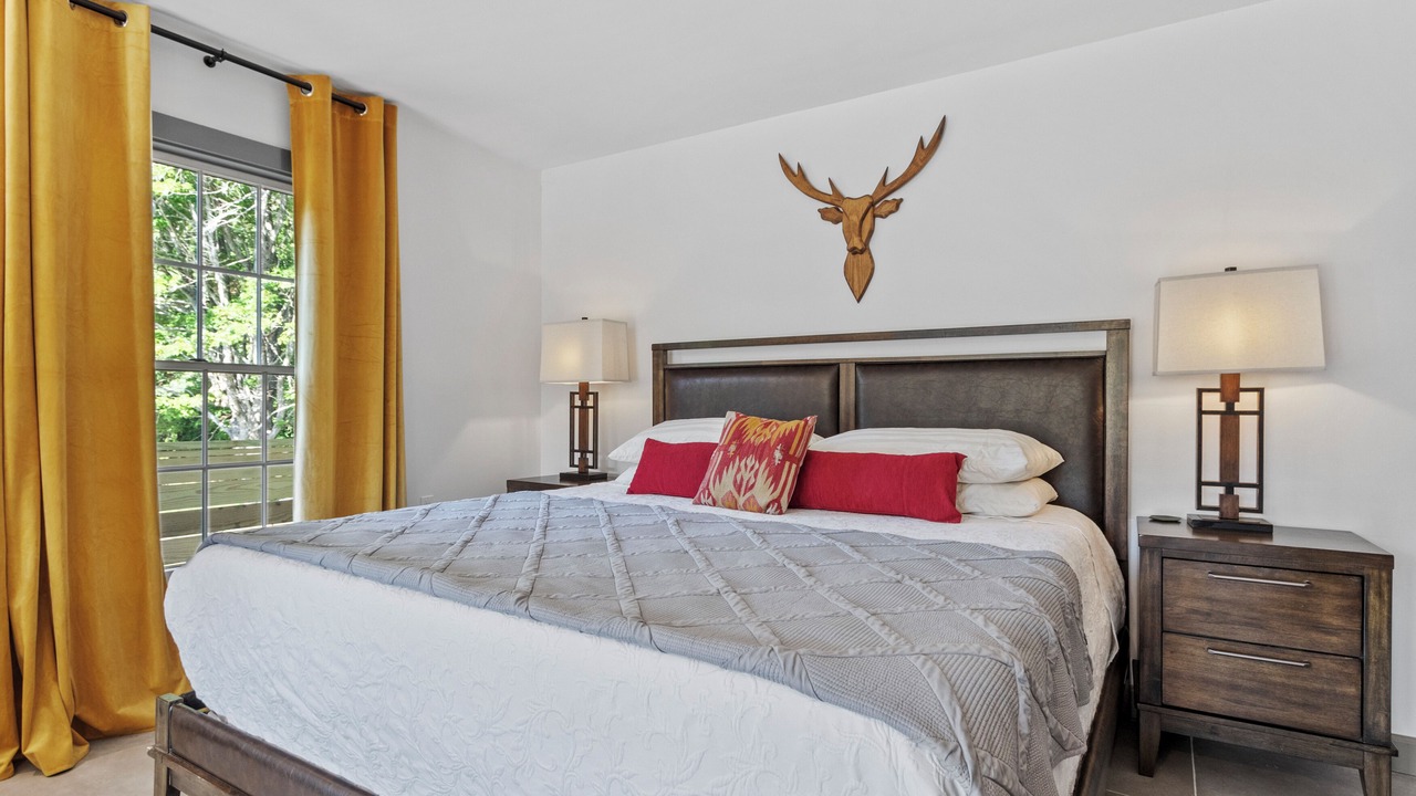Photo of Bedroom in Burnsville
