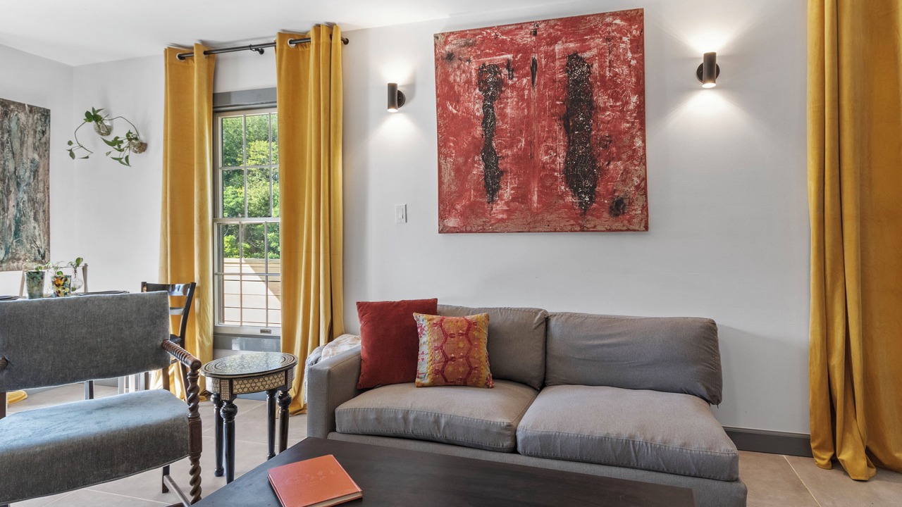 Photo of Livingroom in Burnsville