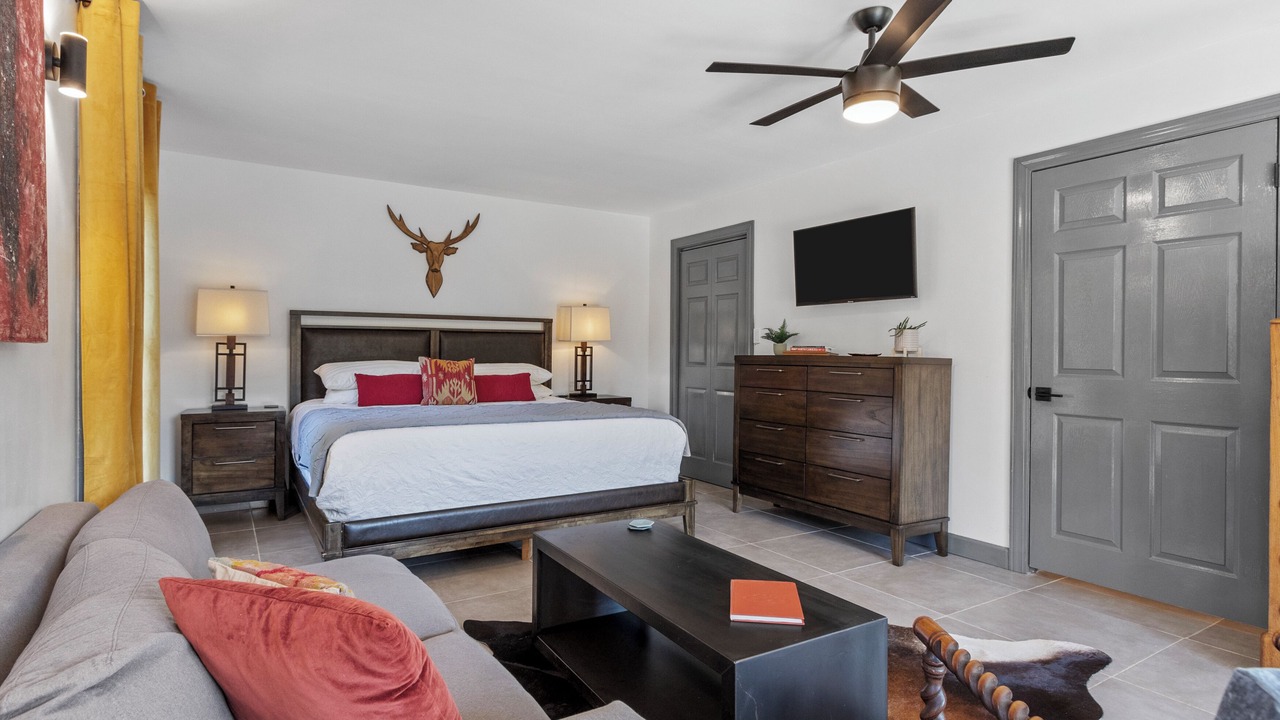 Photo of Bedroom in Burnsville