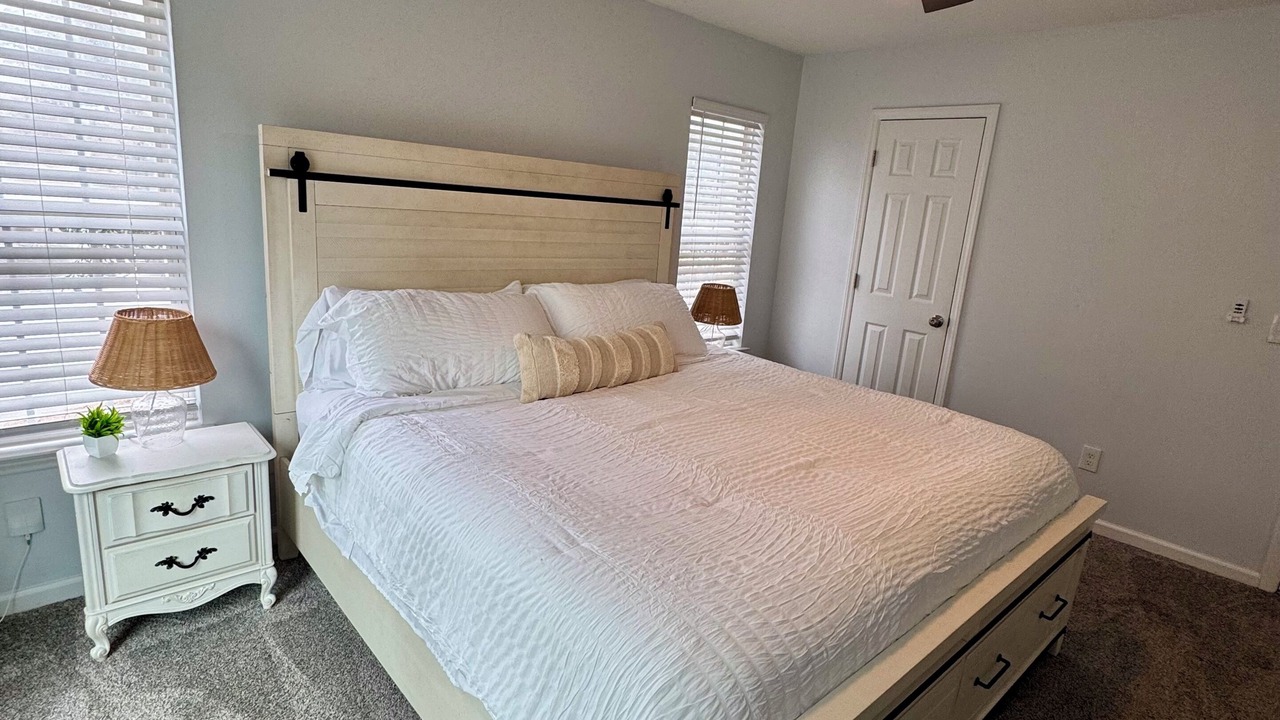 Photo of Bedroom in Murraysville