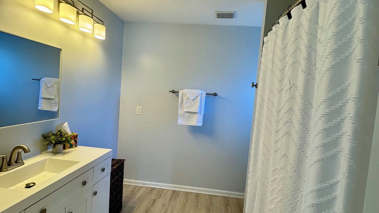 Photo of Bathroom in Murraysville