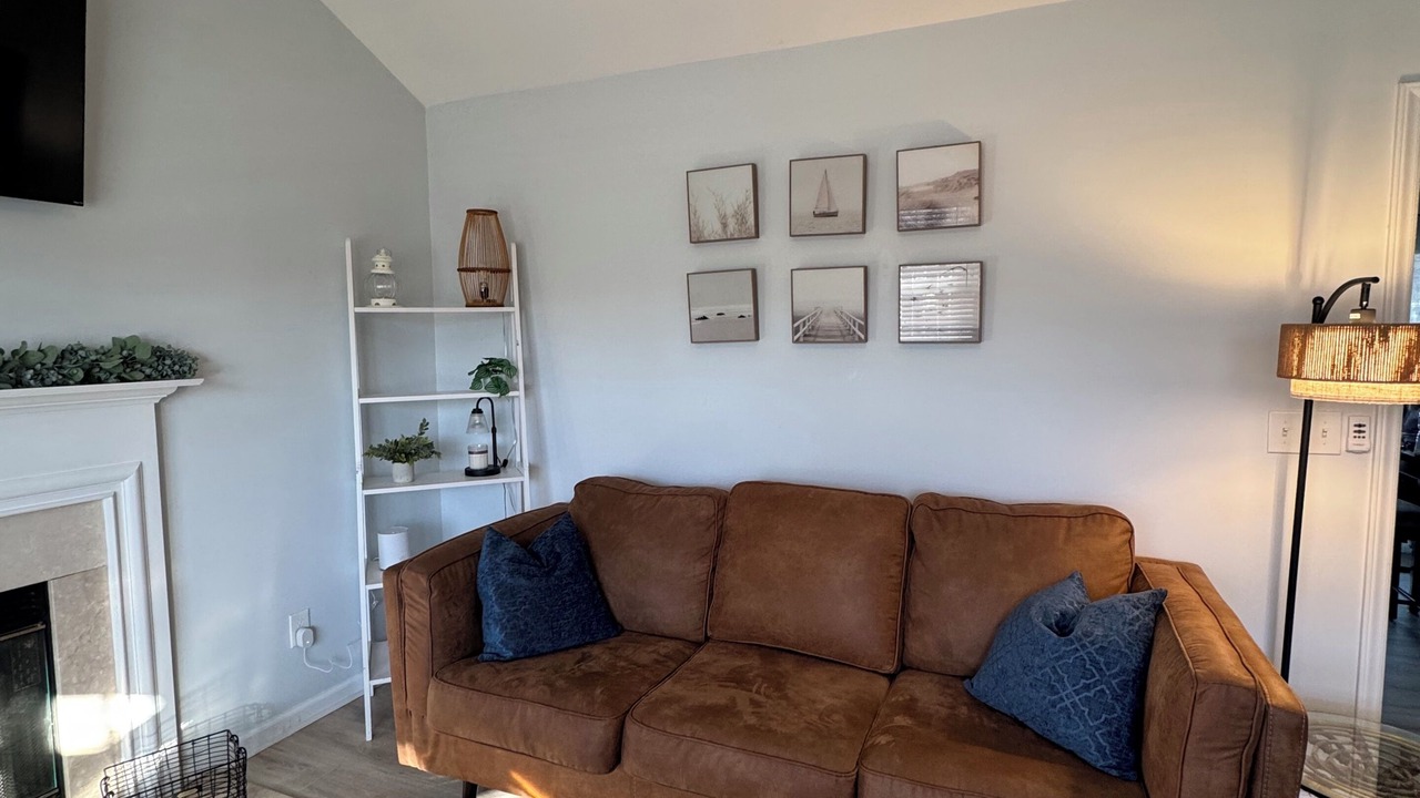 Photo of Livingroom in Murraysville