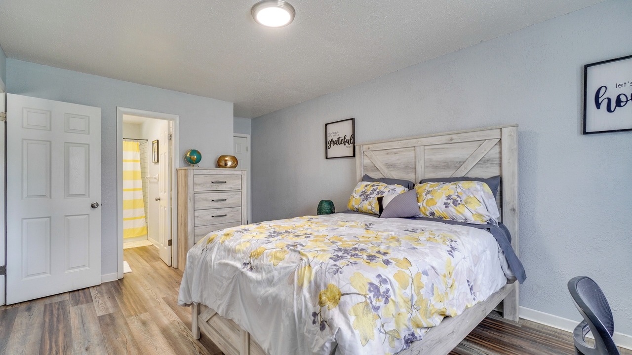 Photo of Bedroom in Knoxville