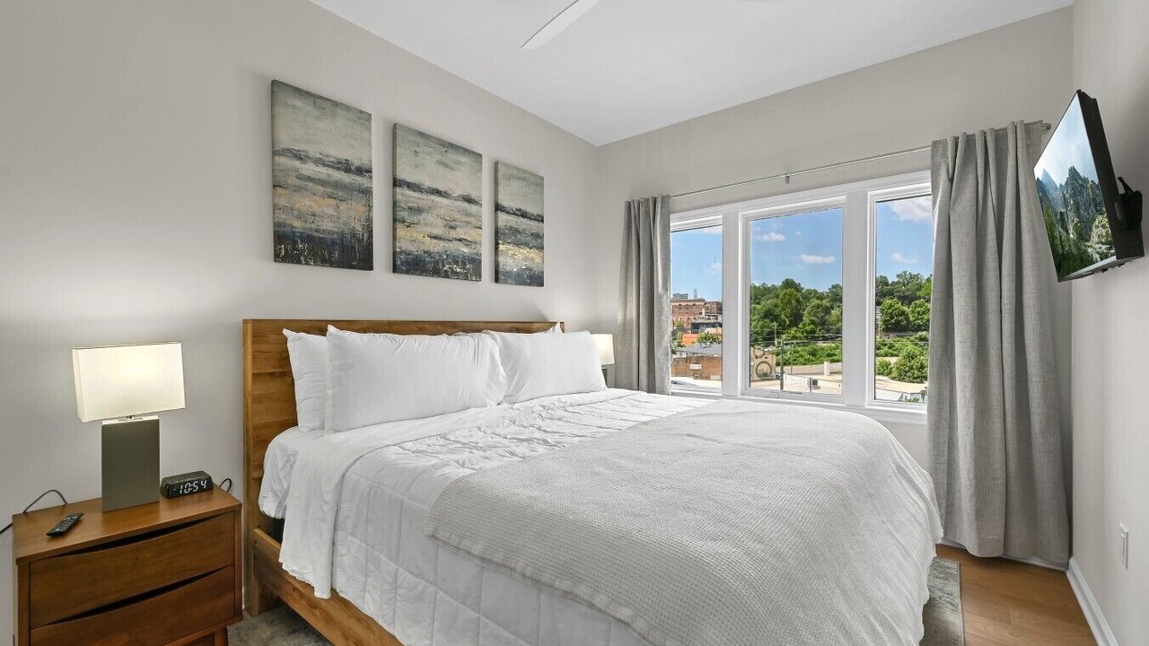 Photo of Bedroom in Asheville