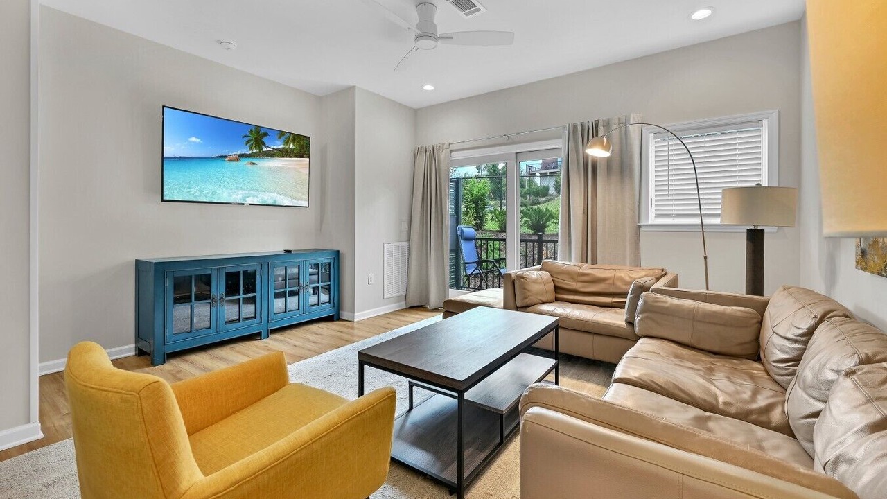 Photo of Livingroom in Asheville
