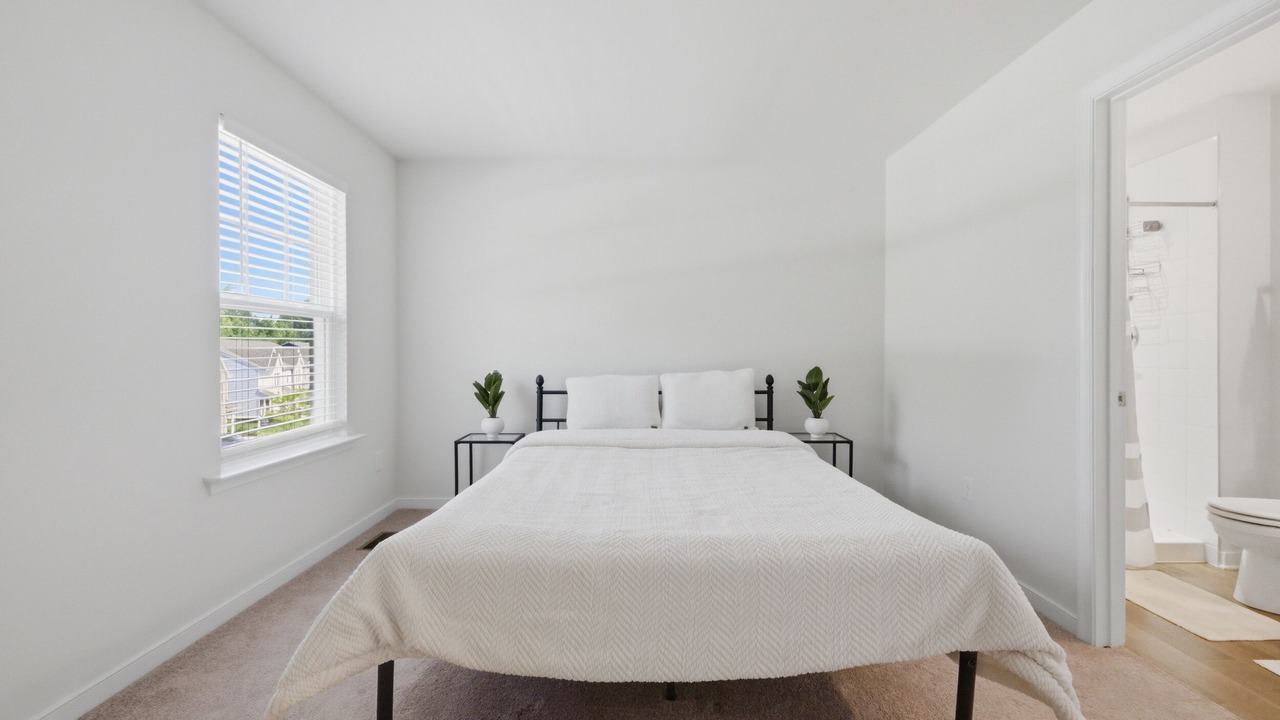 Photo of Bedroom in East Highland Park