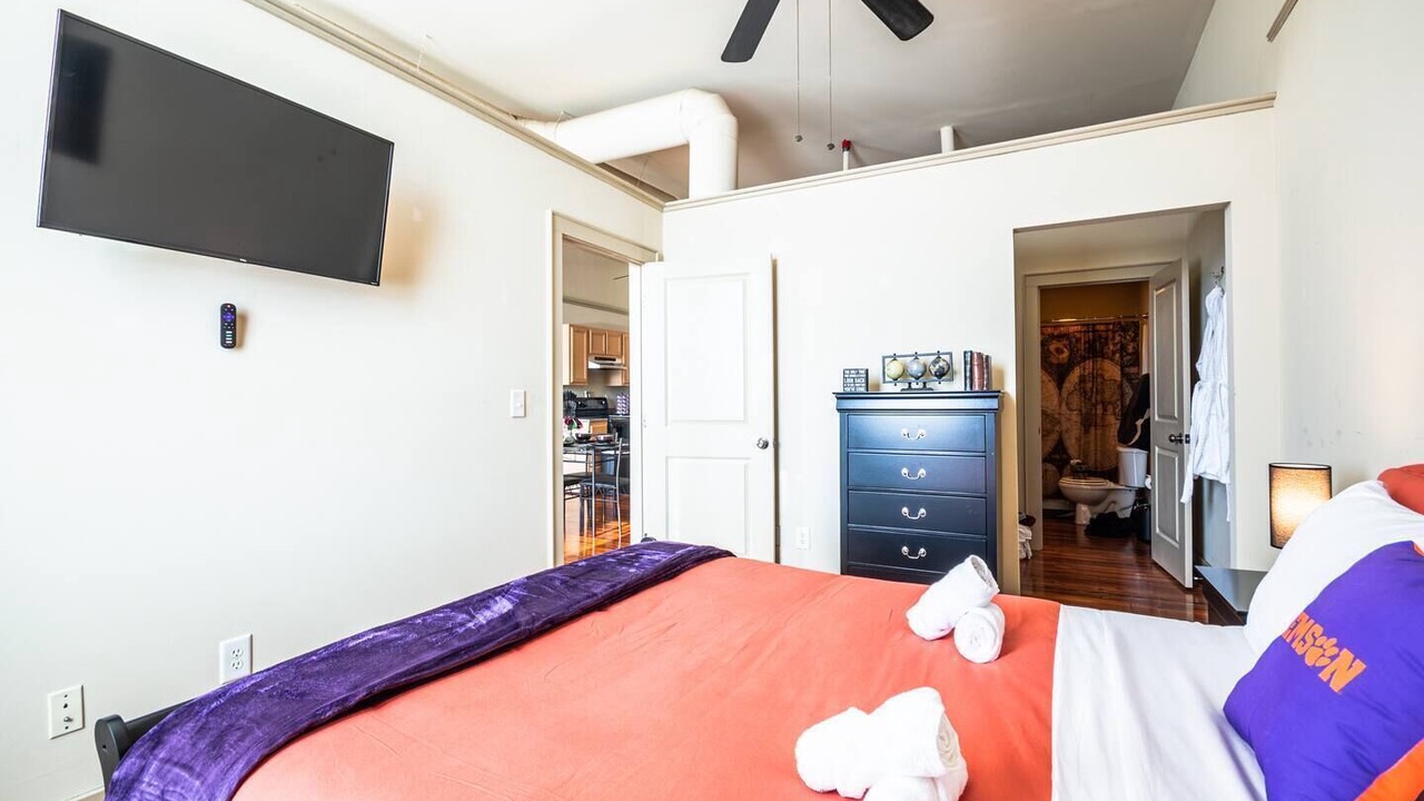 Photo of Bedroom in Central