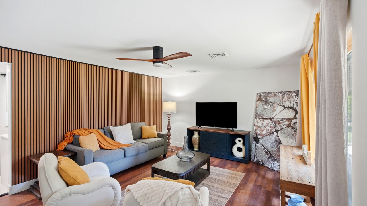 Photo of Livingroom in Covedale