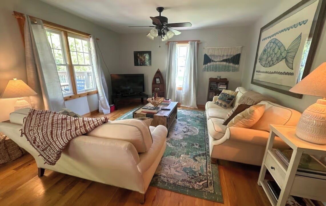 Photo of Livingroom in Ashland City