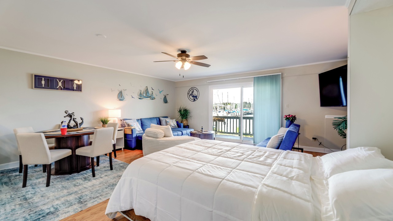 Photo of Bedroom in Fairfield Harbour
