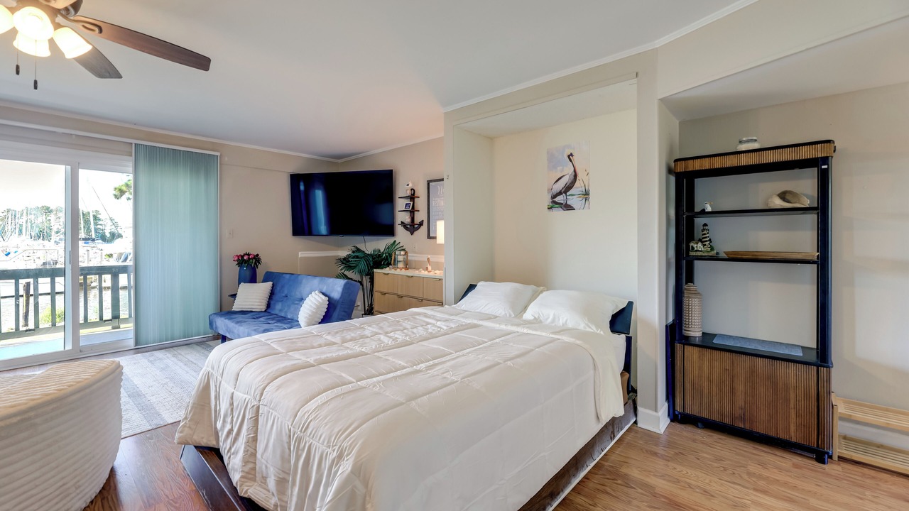 Photo of Bedroom in Fairfield Harbour