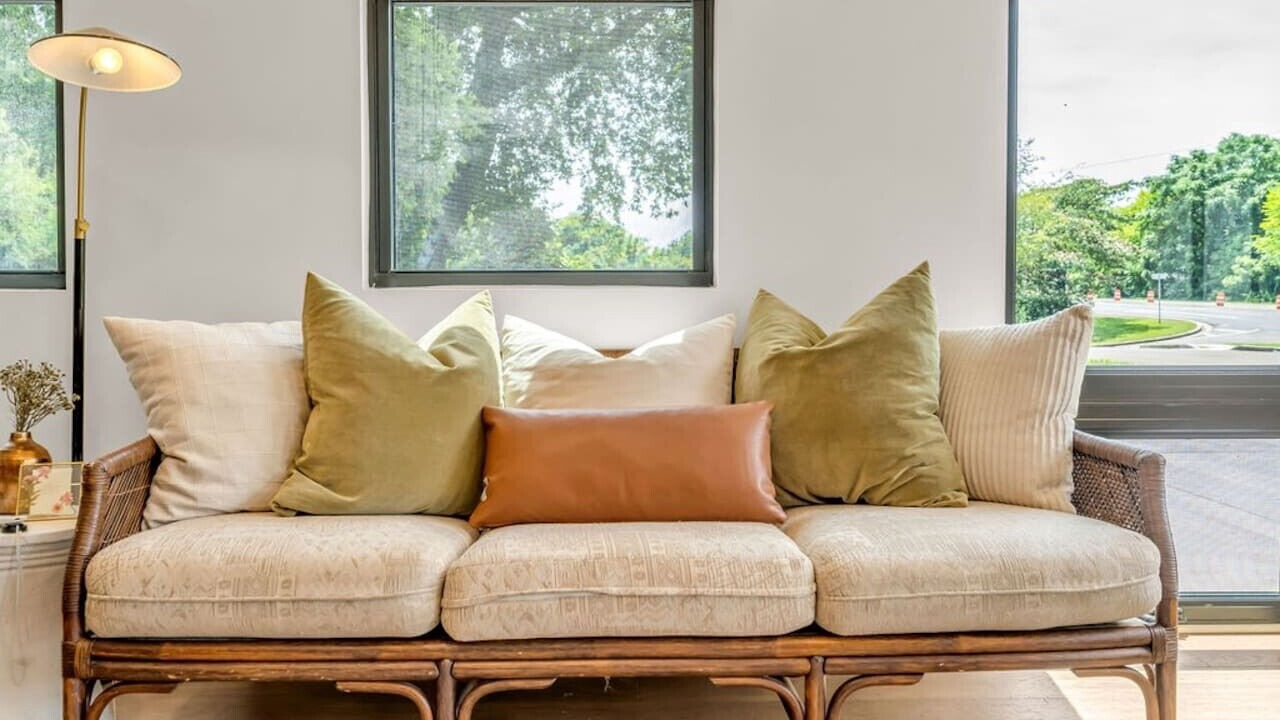 Photo of Livingroom in Knoxville
