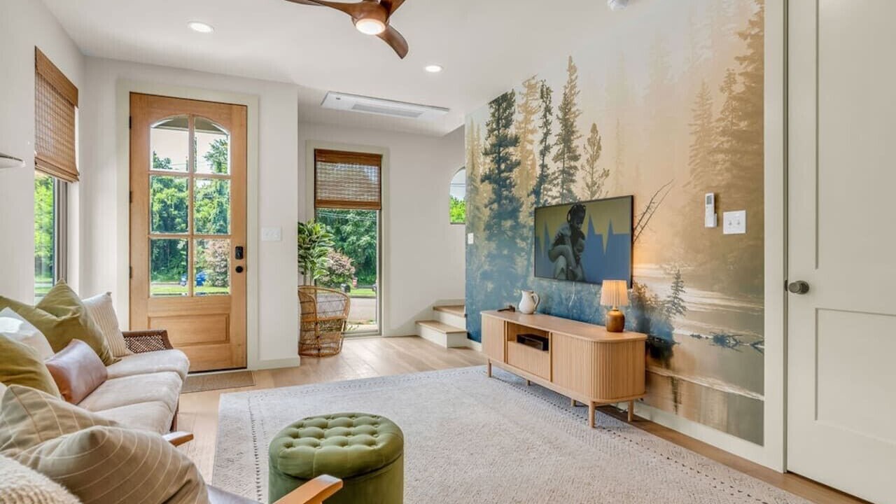 Photo of Livingroom in Knoxville