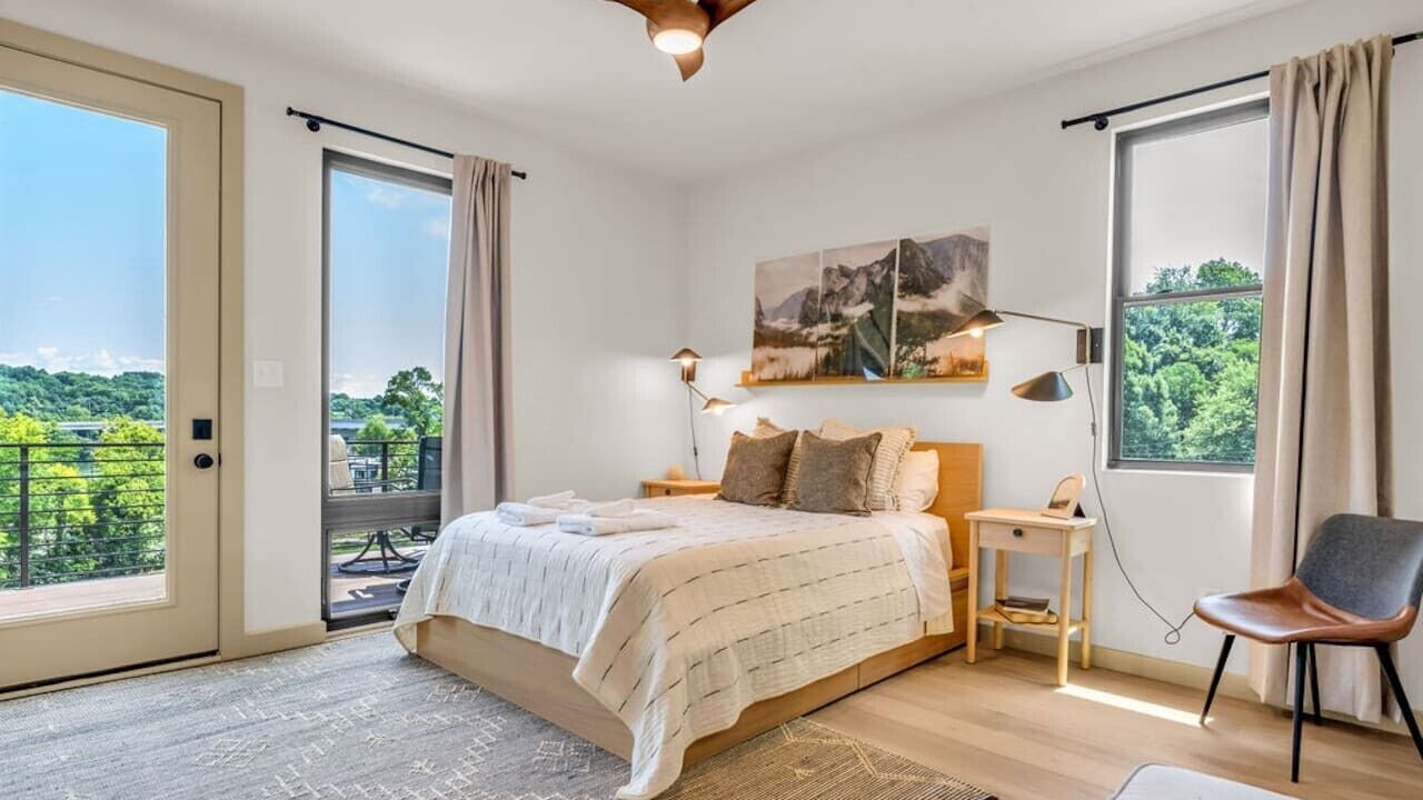 Photo of Bedroom in Knoxville
