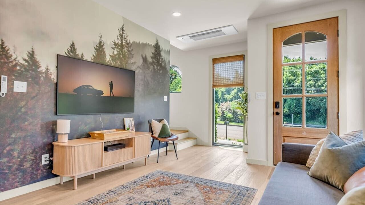 Photo of Livingroom in Knoxville