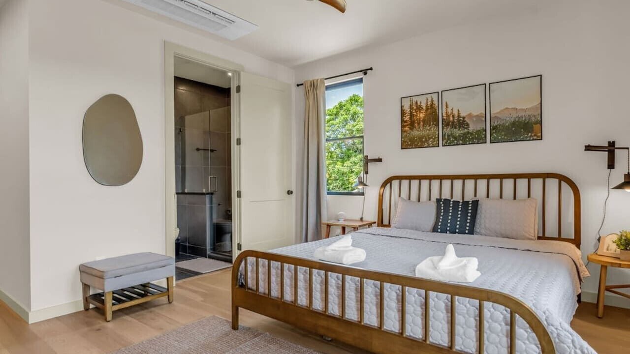 Photo of Bedroom in Knoxville