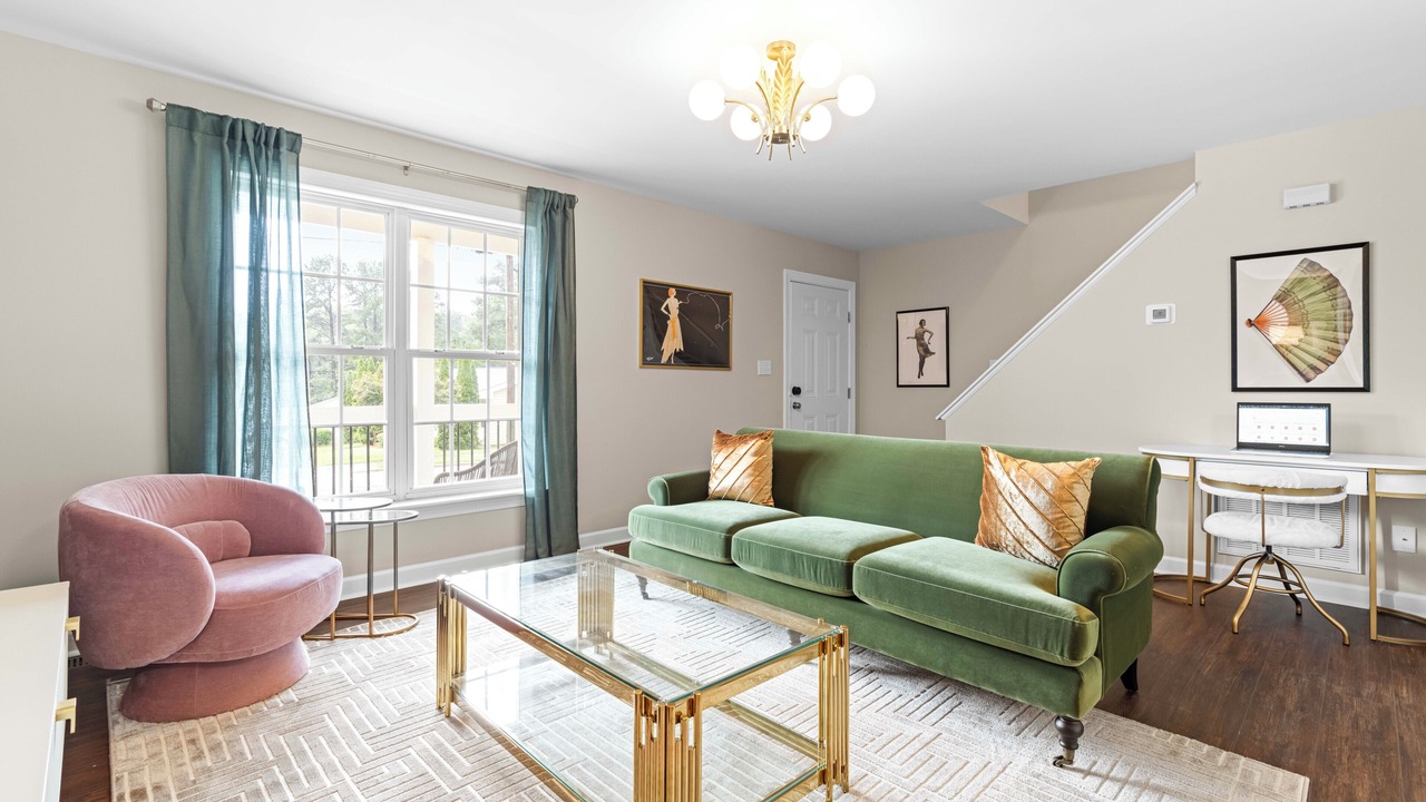 Photo of Livingroom in Northwest Raleigh