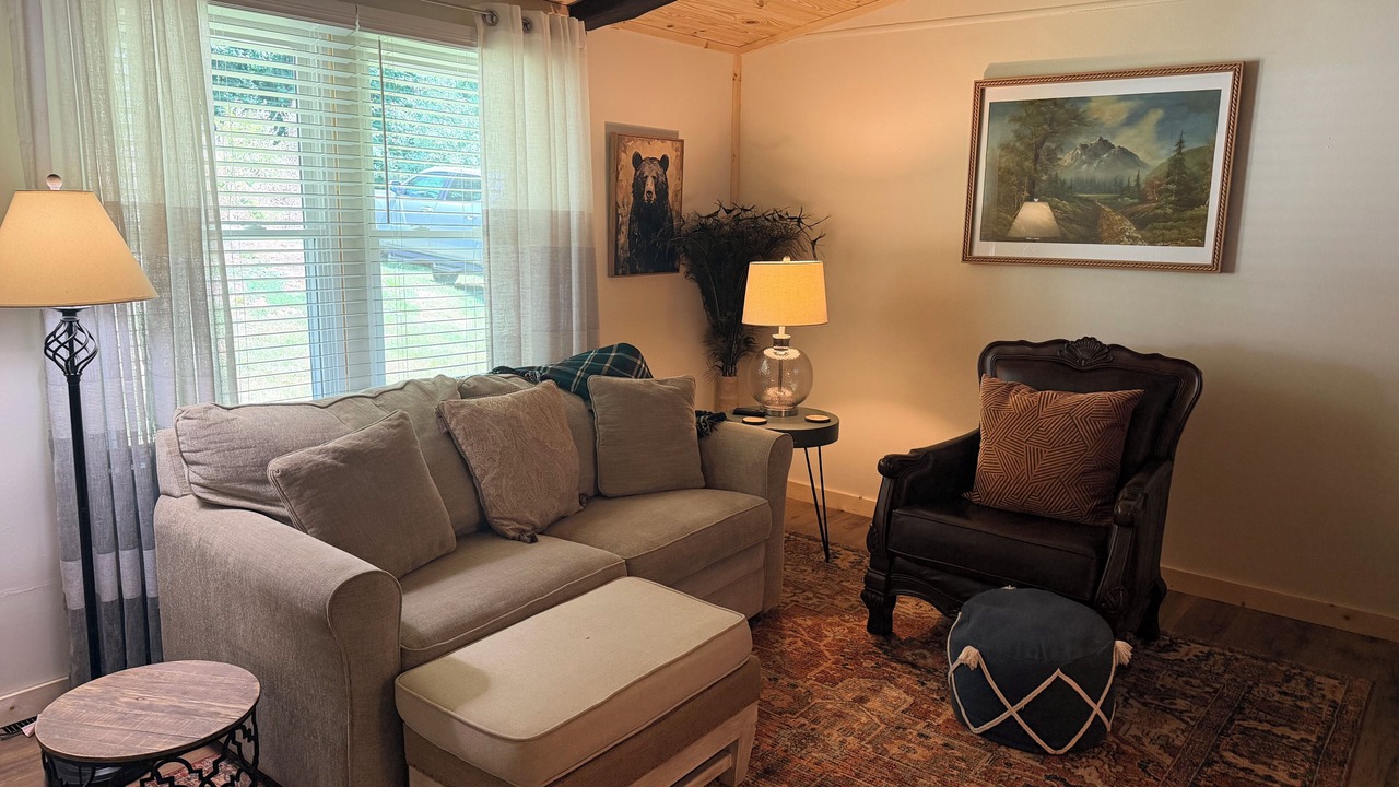 Photo of Livingroom in Goodview