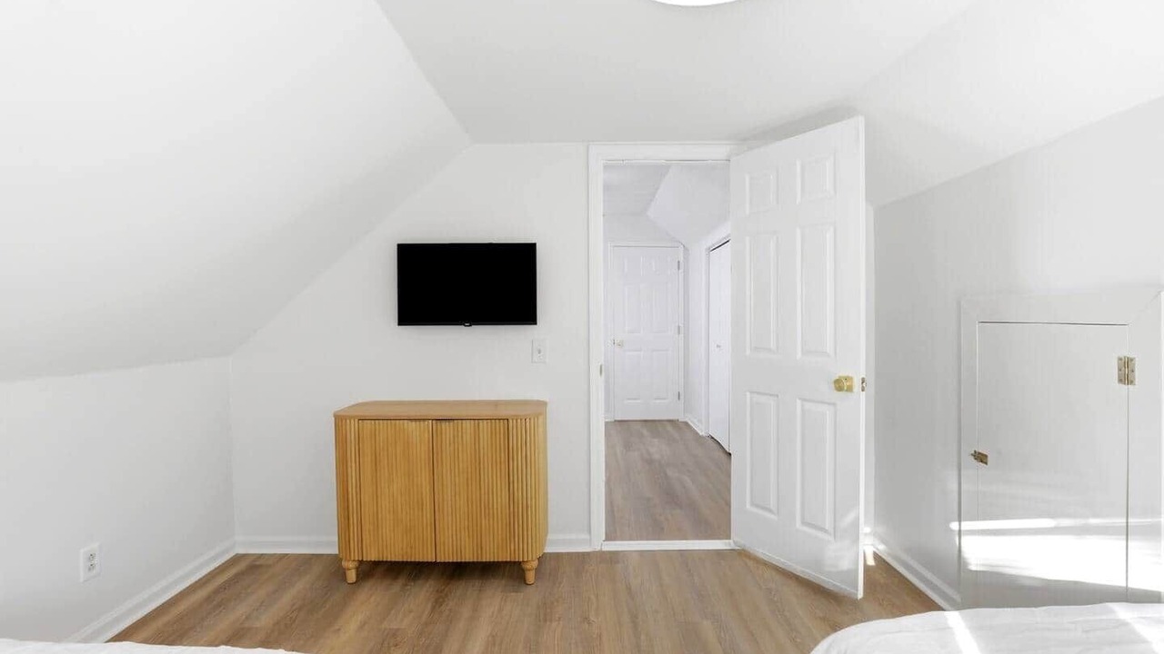Photo of Bedroom in Silver Lake