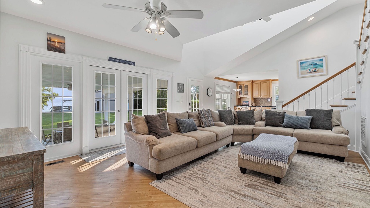Photo of Livingroom in Pinetown