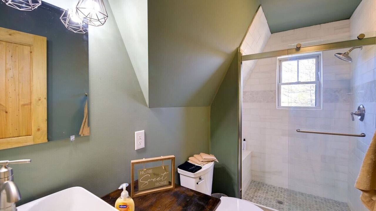 Photo of Bathroom in Wytheville