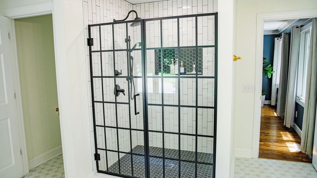 Photo of Bathroom in Leasburg