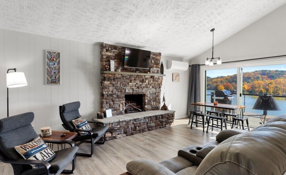 Photo of Livingroom in Pulaski