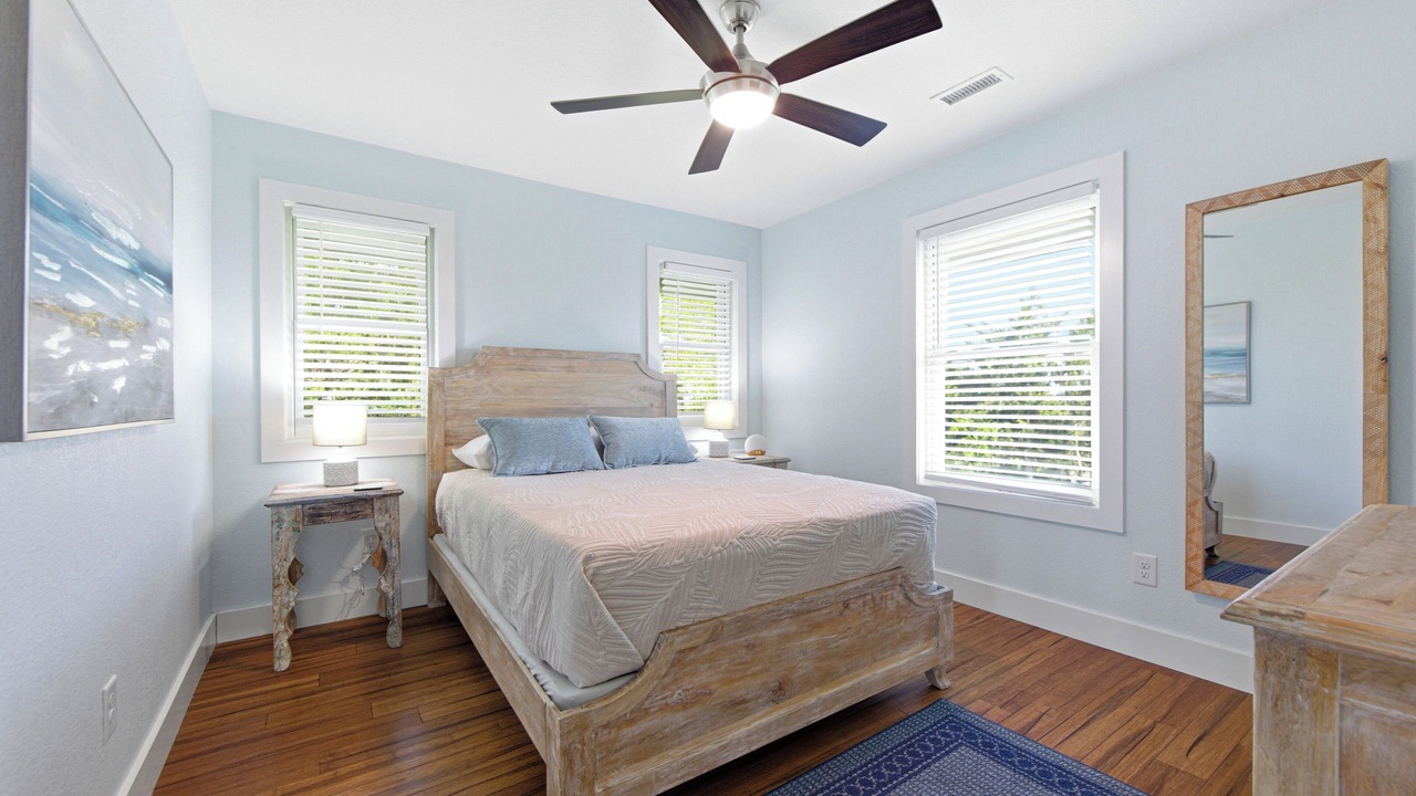 Photo of Bedroom in Wind Over Waves