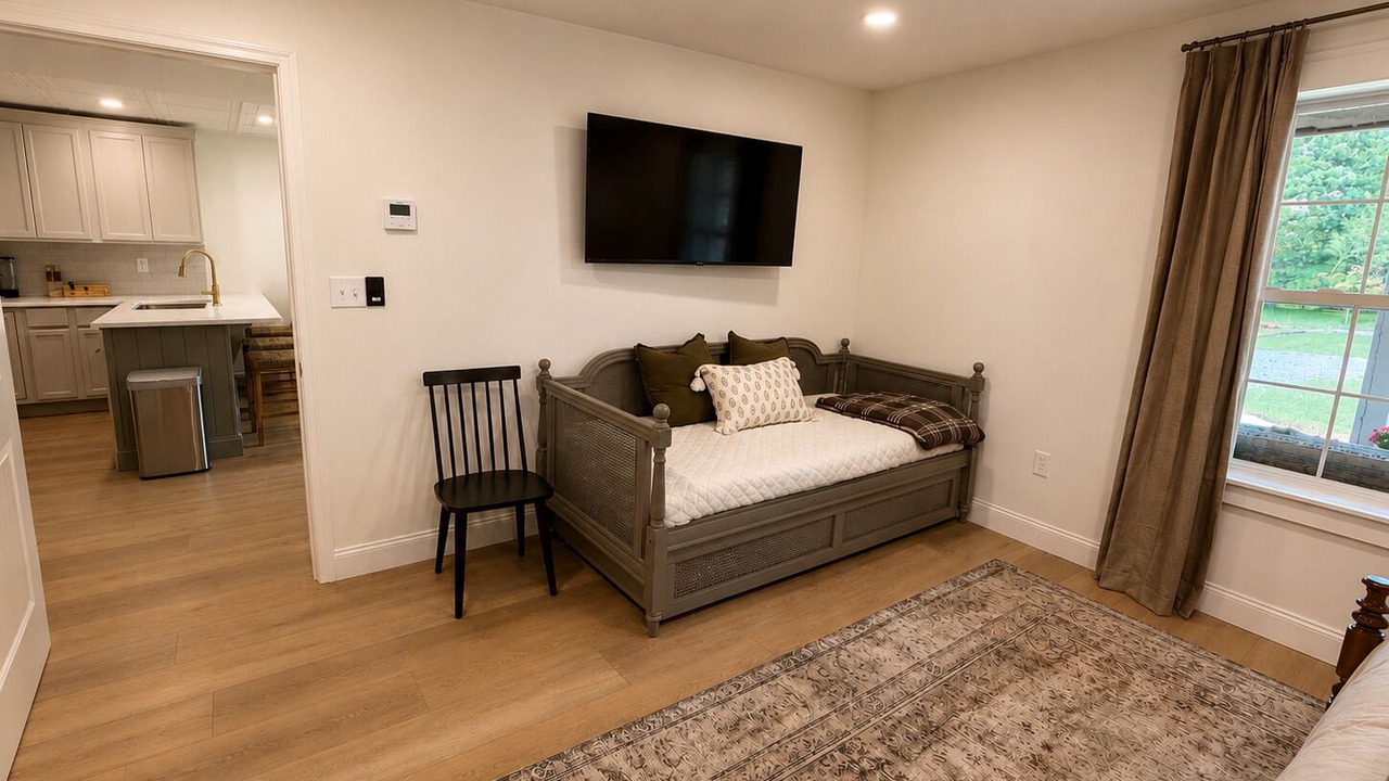 Photo of Bedroom in Maryville