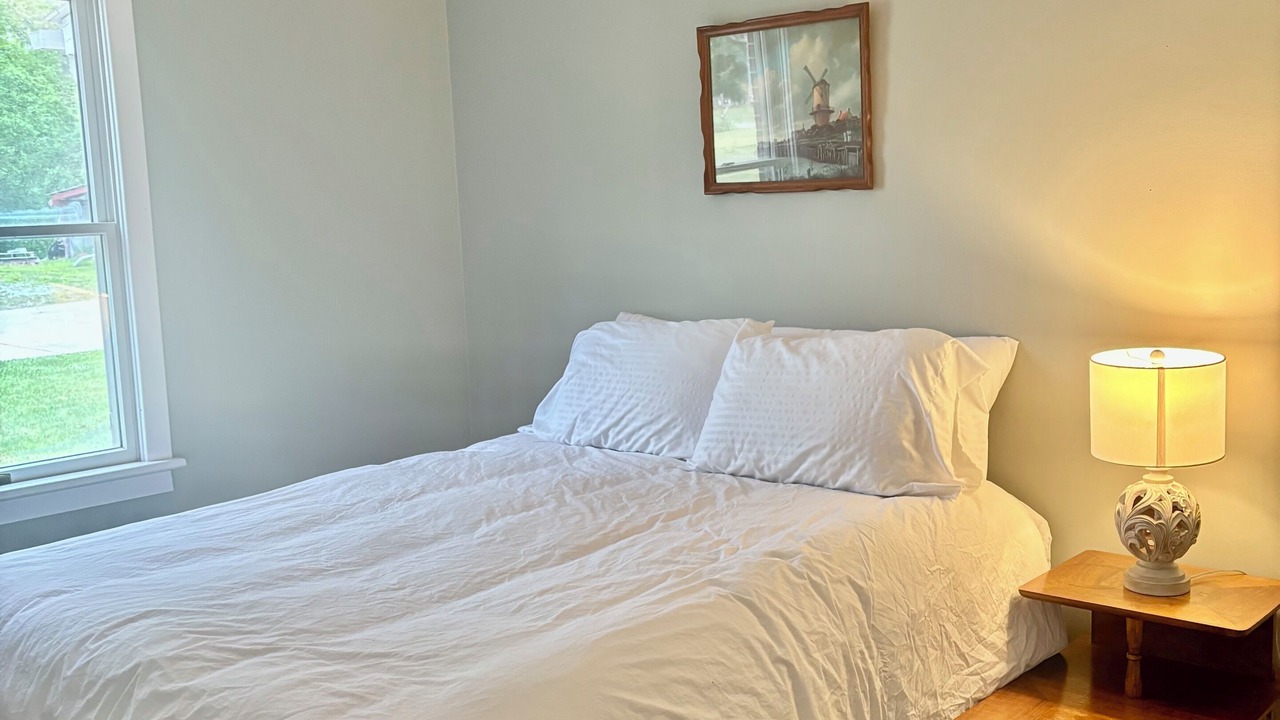 Photo of Bedroom in Shady Spring