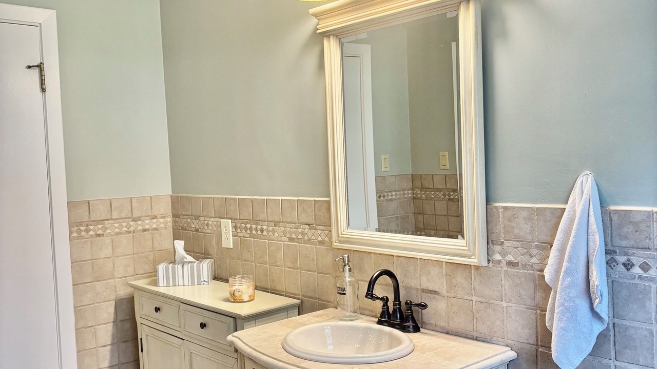 Photo of Bathroom in Shady Spring