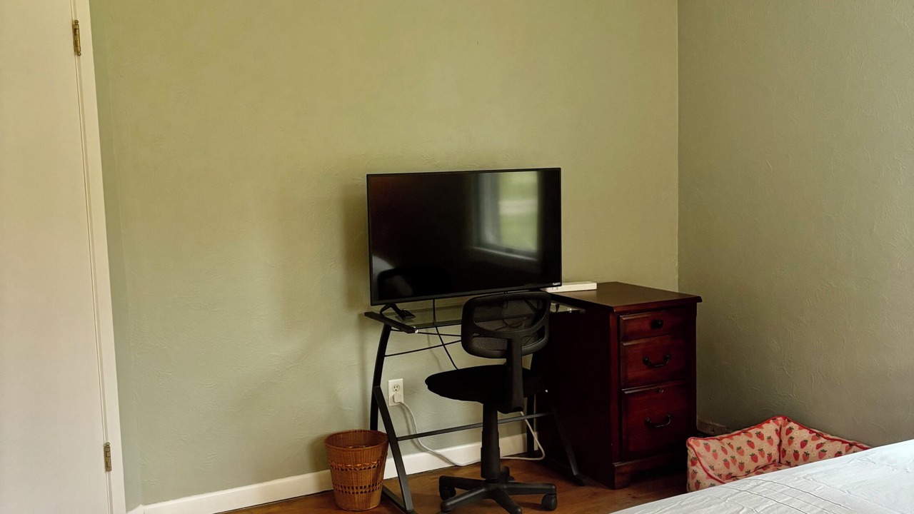 Photo of Bedroom in Shady Spring