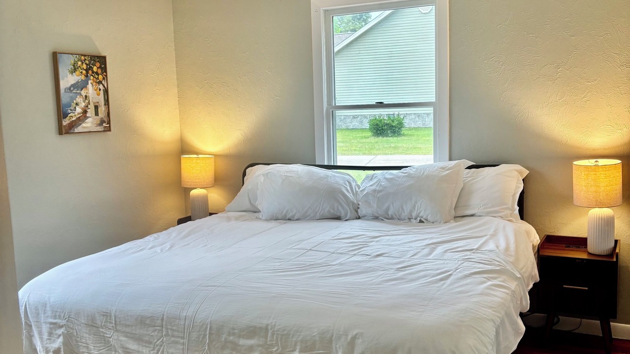 Photo of Bedroom in Shady Spring
