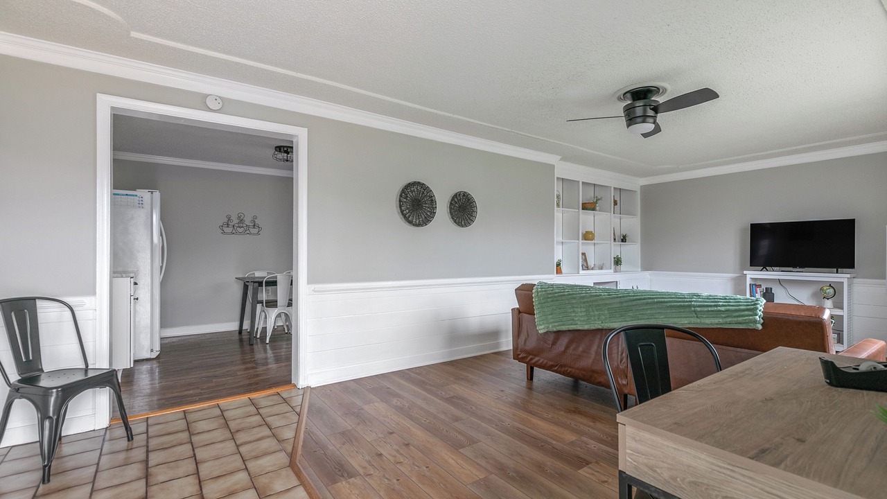Photo of Livingroom in Hopewell