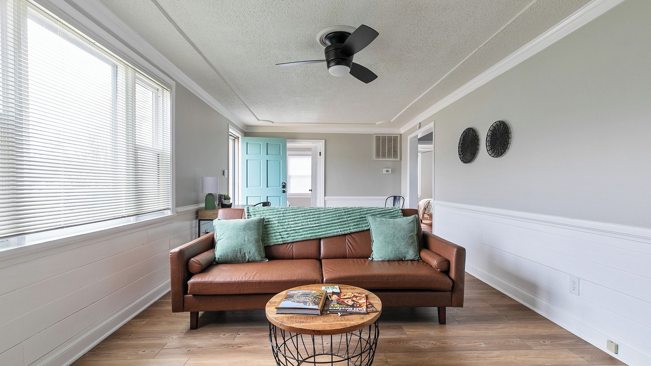 Photo of Livingroom in Hopewell
