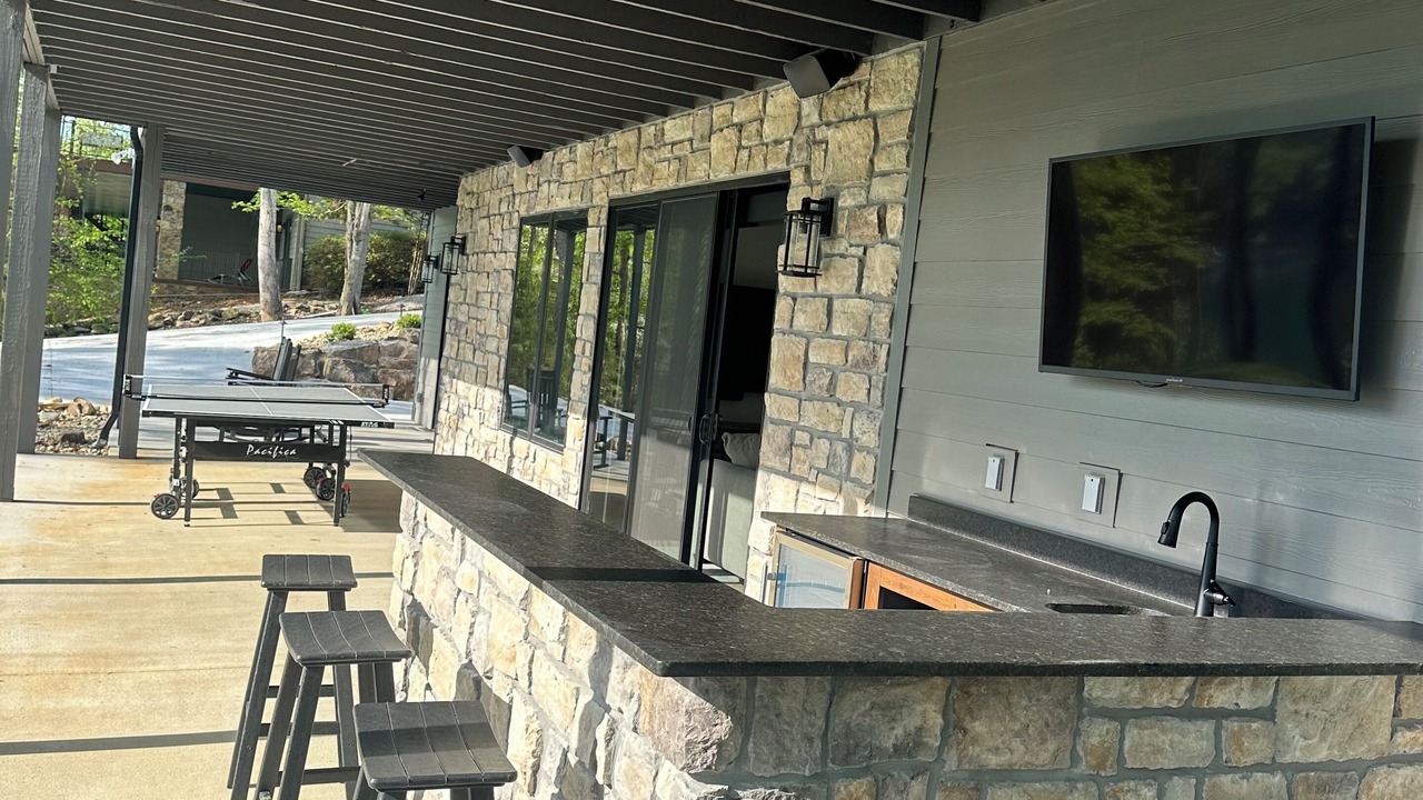 Photo of Patio Balcony in Big Creek