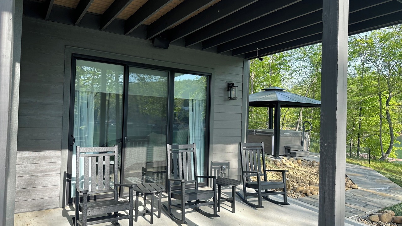 Photo of Patio Balcony in Big Creek