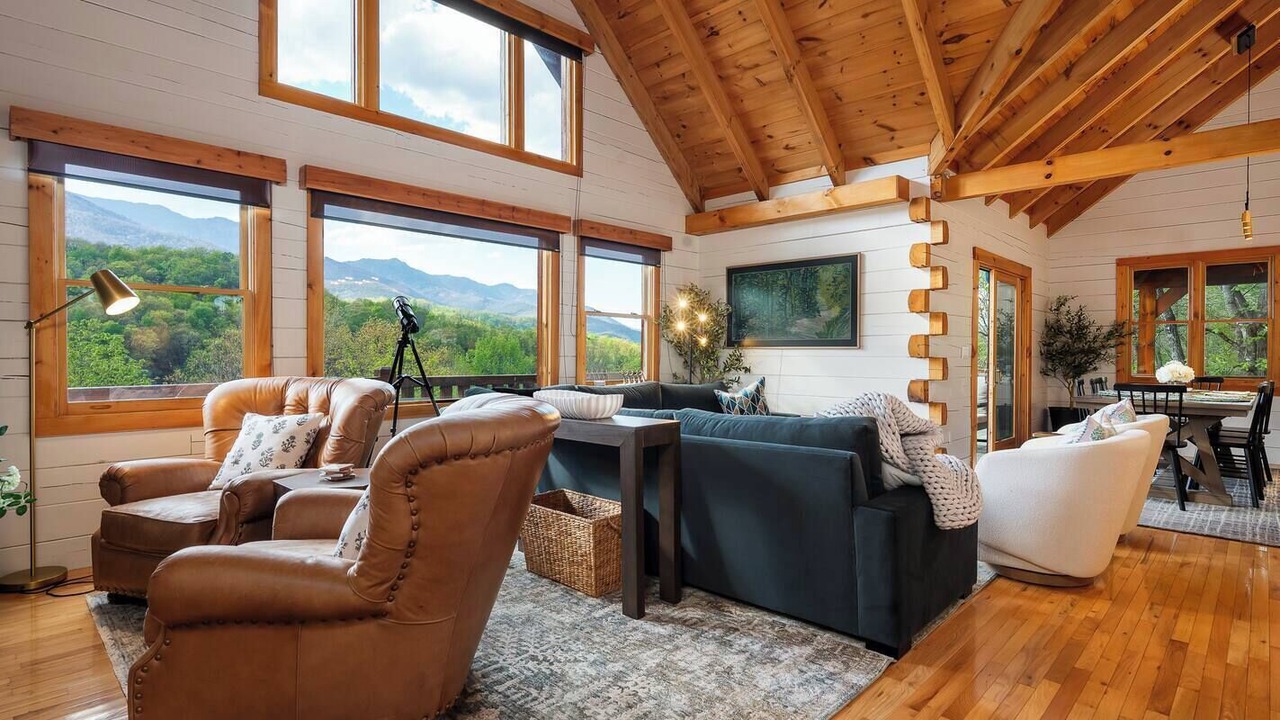 Photo of Livingroom in Burnsville