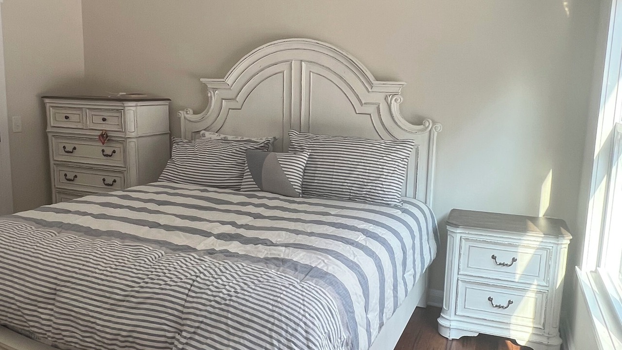 Photo of Bedroom in Kuttawa