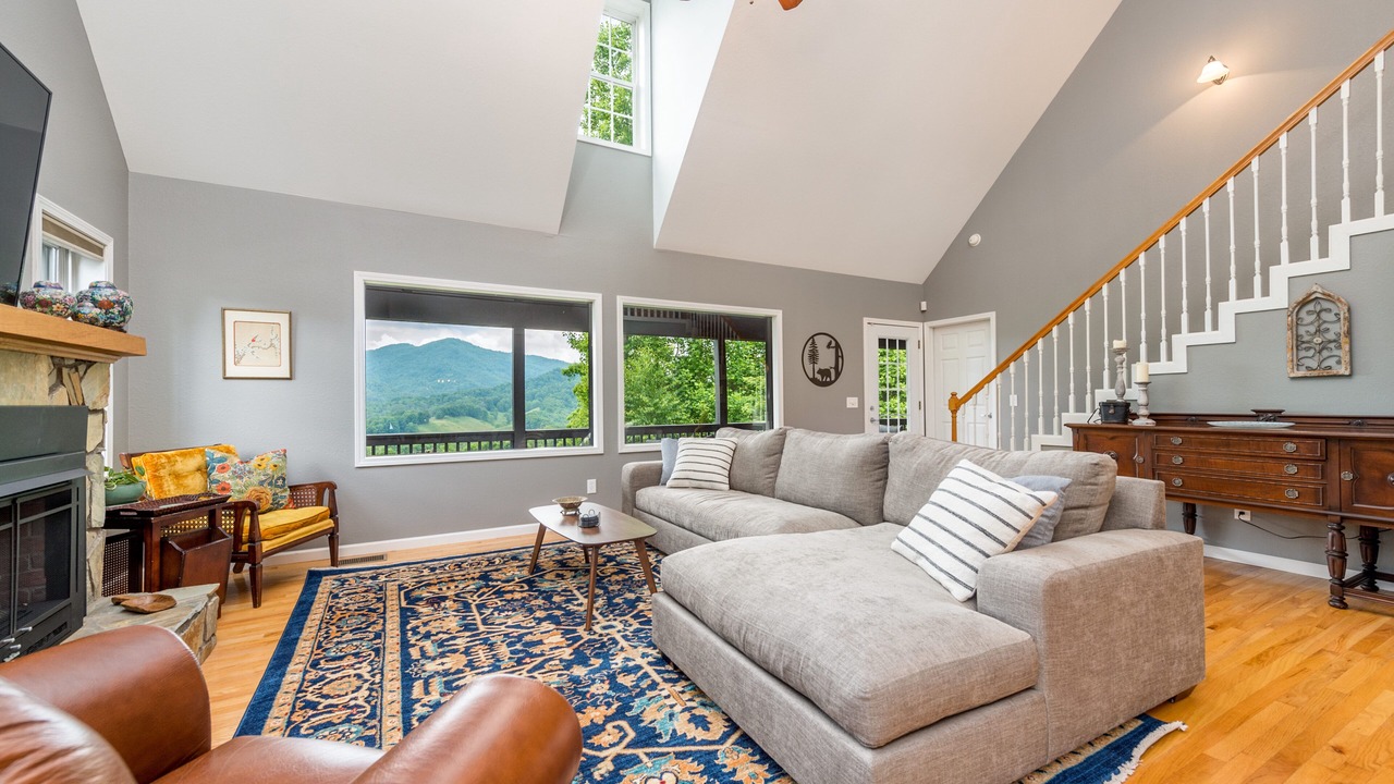 Photo of Livingroom in Burnsville