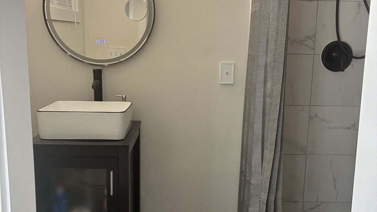 Photo of Bathroom in Roxboro