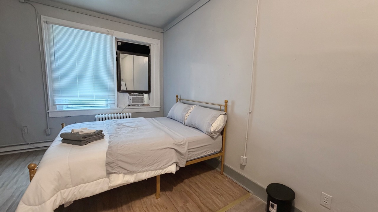 Photo of Bedroom in Eden