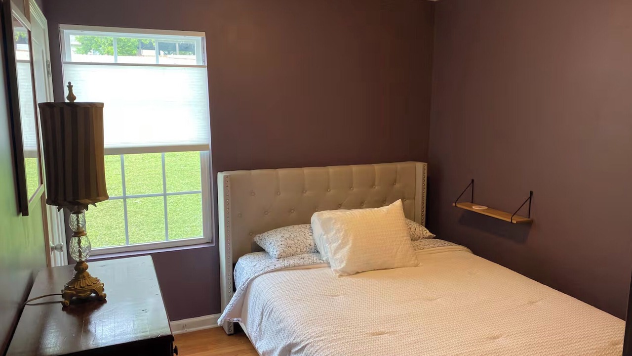 Photo of Bedroom in Shelby Hills
