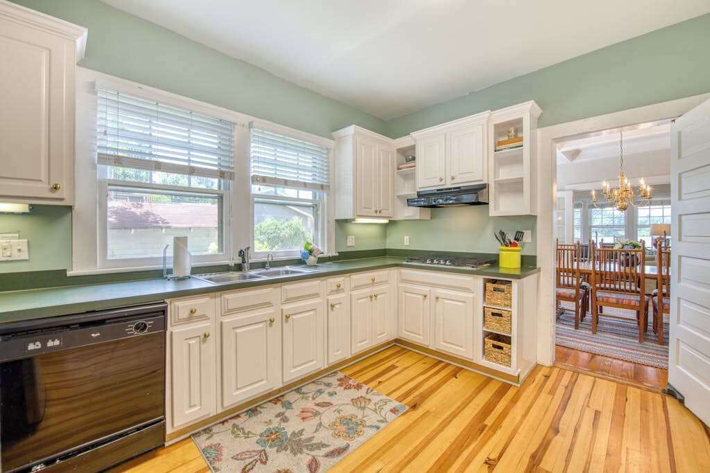 Photo of Kitchen in Lake Junaluska