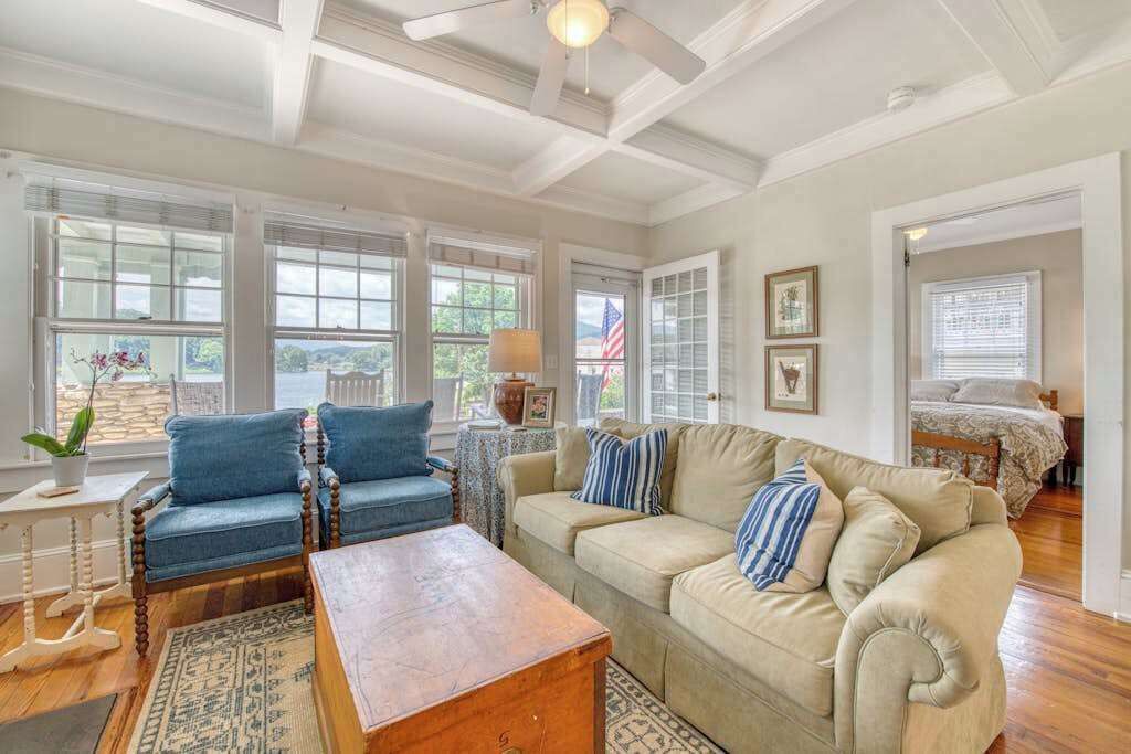 Photo of Livingroom in Lake Junaluska