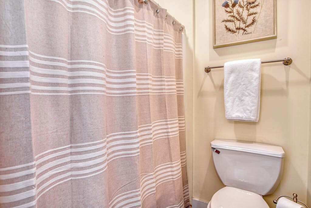 Photo of Bathroom in Lake Junaluska