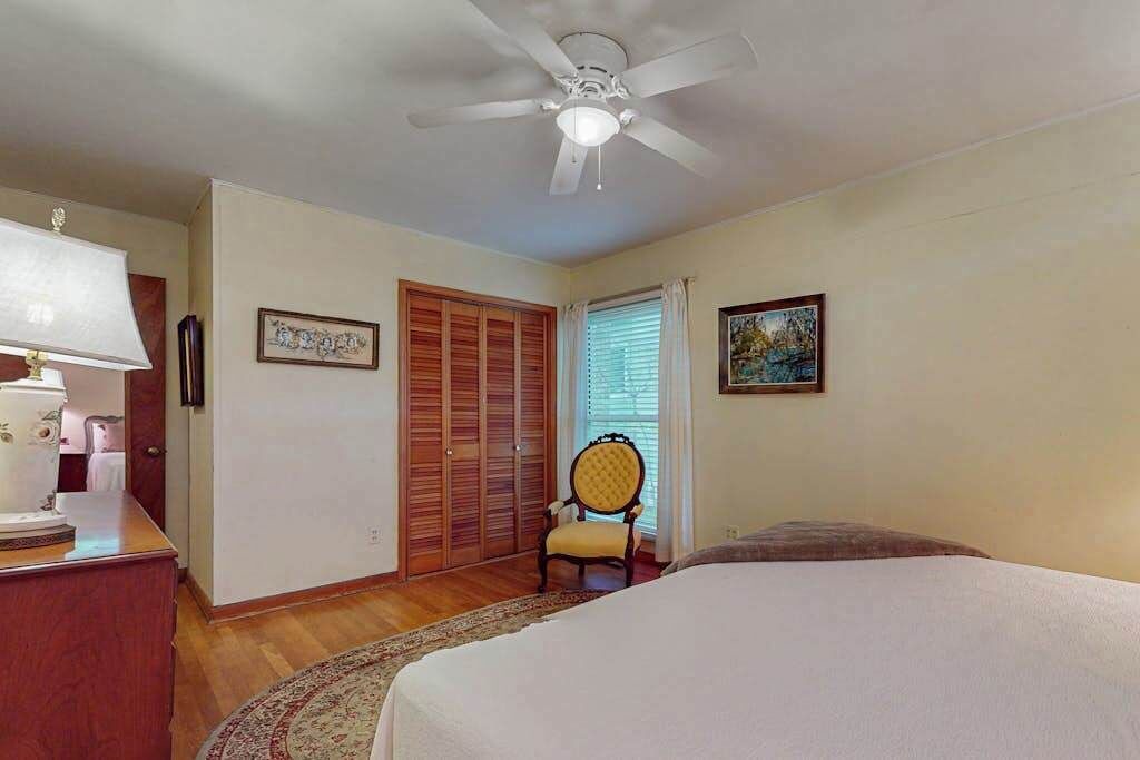 Photo of Bedroom in Lake Junaluska