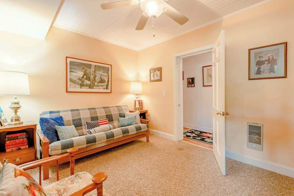 Photo of Livingroom in Lake Junaluska