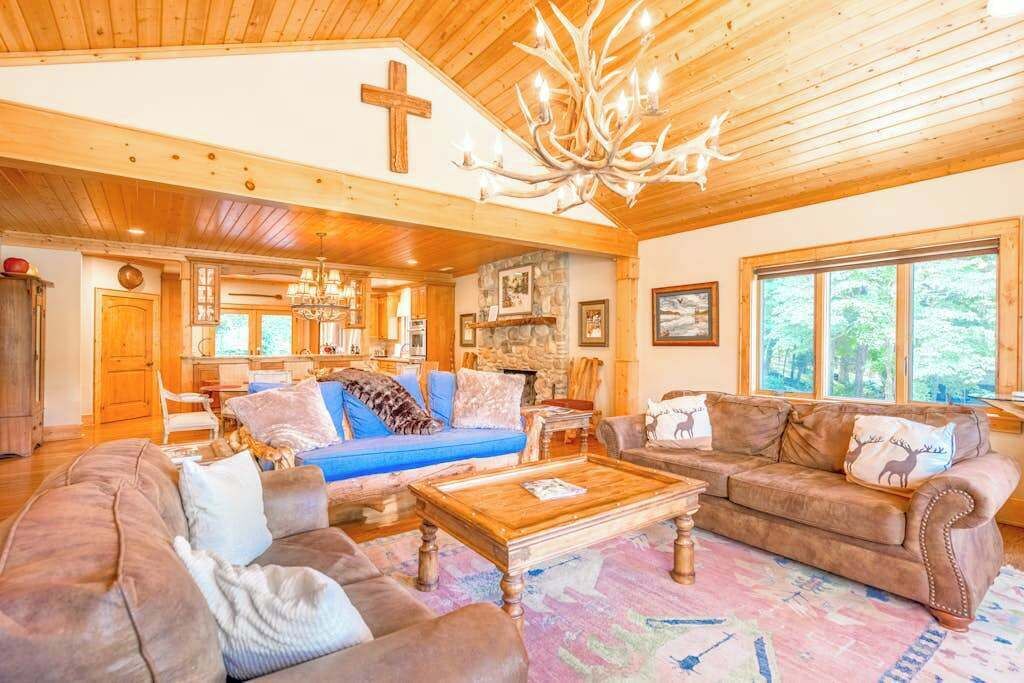 Photo of Livingroom in Lake Junaluska
