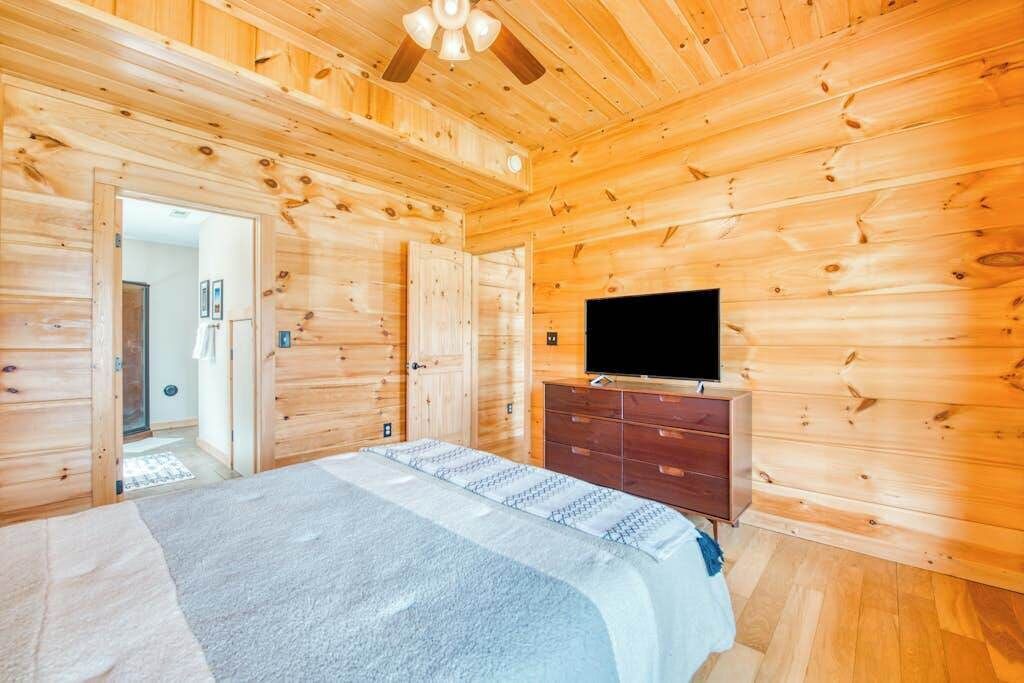 Photo of Bedroom in Mills River
